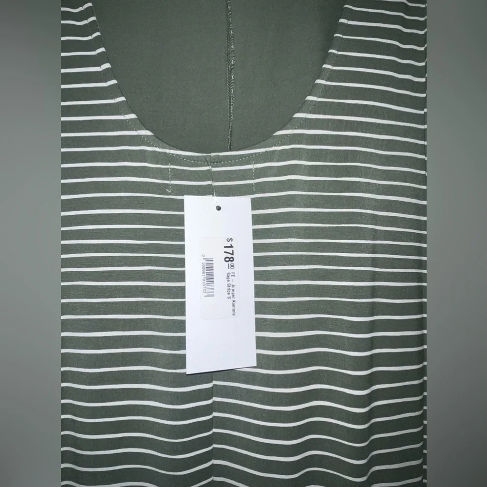 BNWT Fighting Eel Jumper Kammie in Sage and White Stripe Sz. Small - Picture 2 of 5